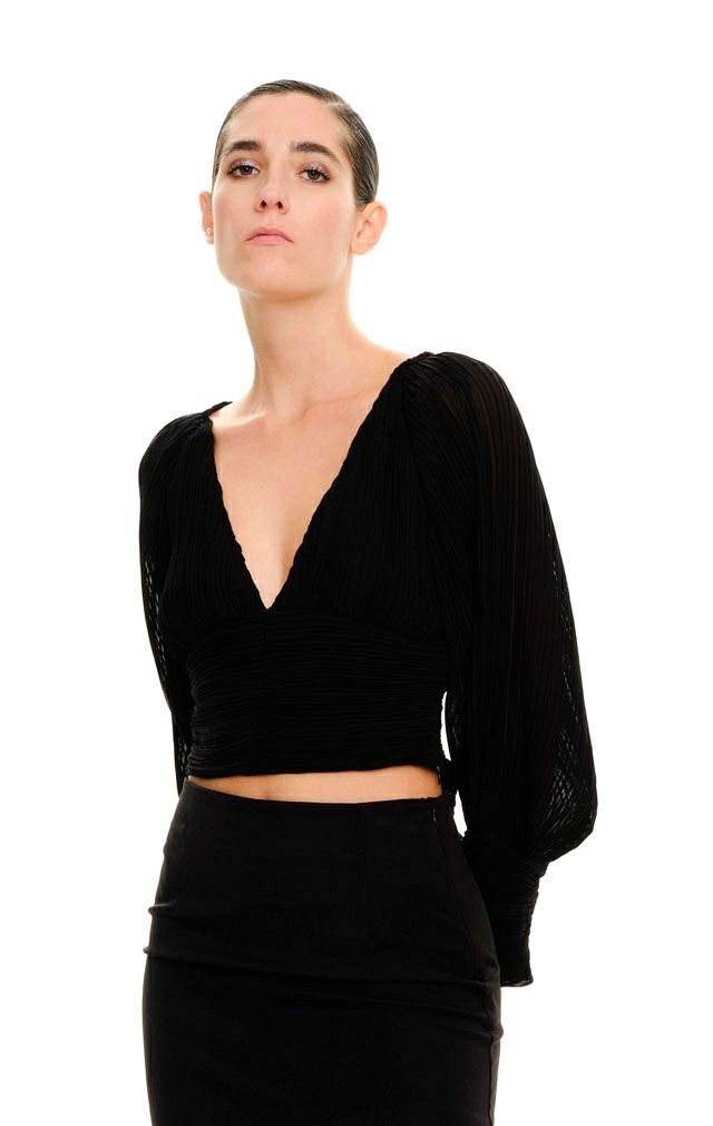 BLUSA NEGRA PLISADA